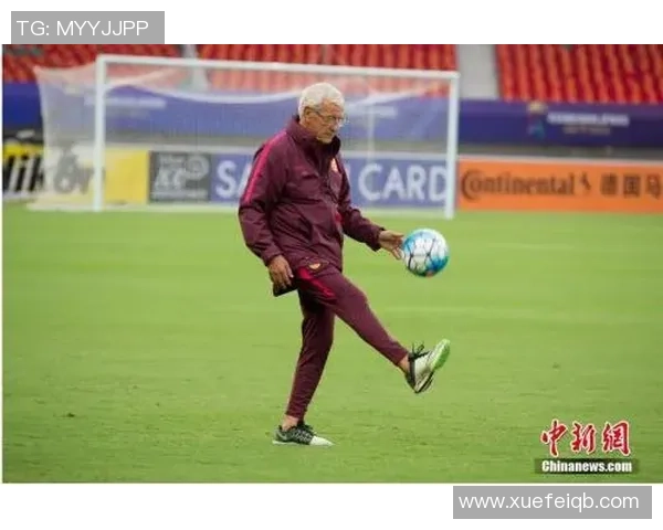 足球明星变身老大爷挑战篮球场 一场意想不到的精彩对决