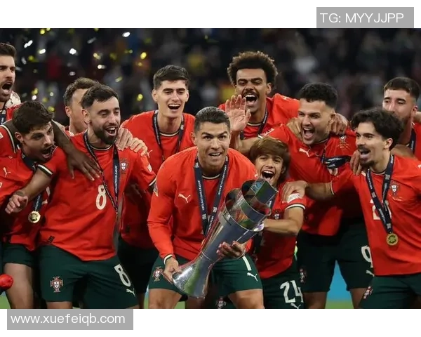 那些在球场上充满魅力的足球球星他们的帅气与技术并存